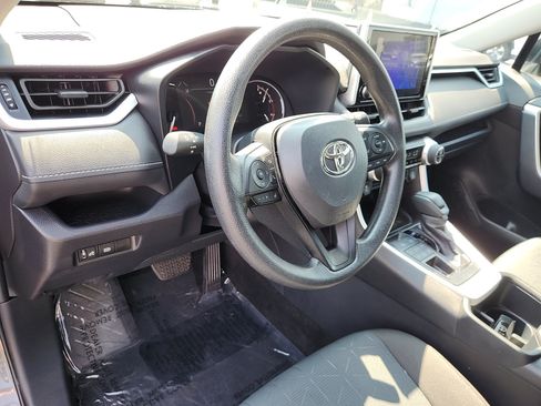 Certified 2025 Toyota RAV4 XLE AWD/4WD image 11