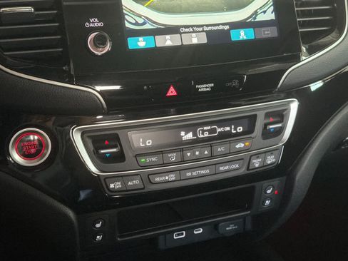 Used 2025 Honda Passport Black Edition image 22