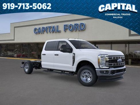 New 2026 Ford F350 XL w/ XL Chrome Package image 7