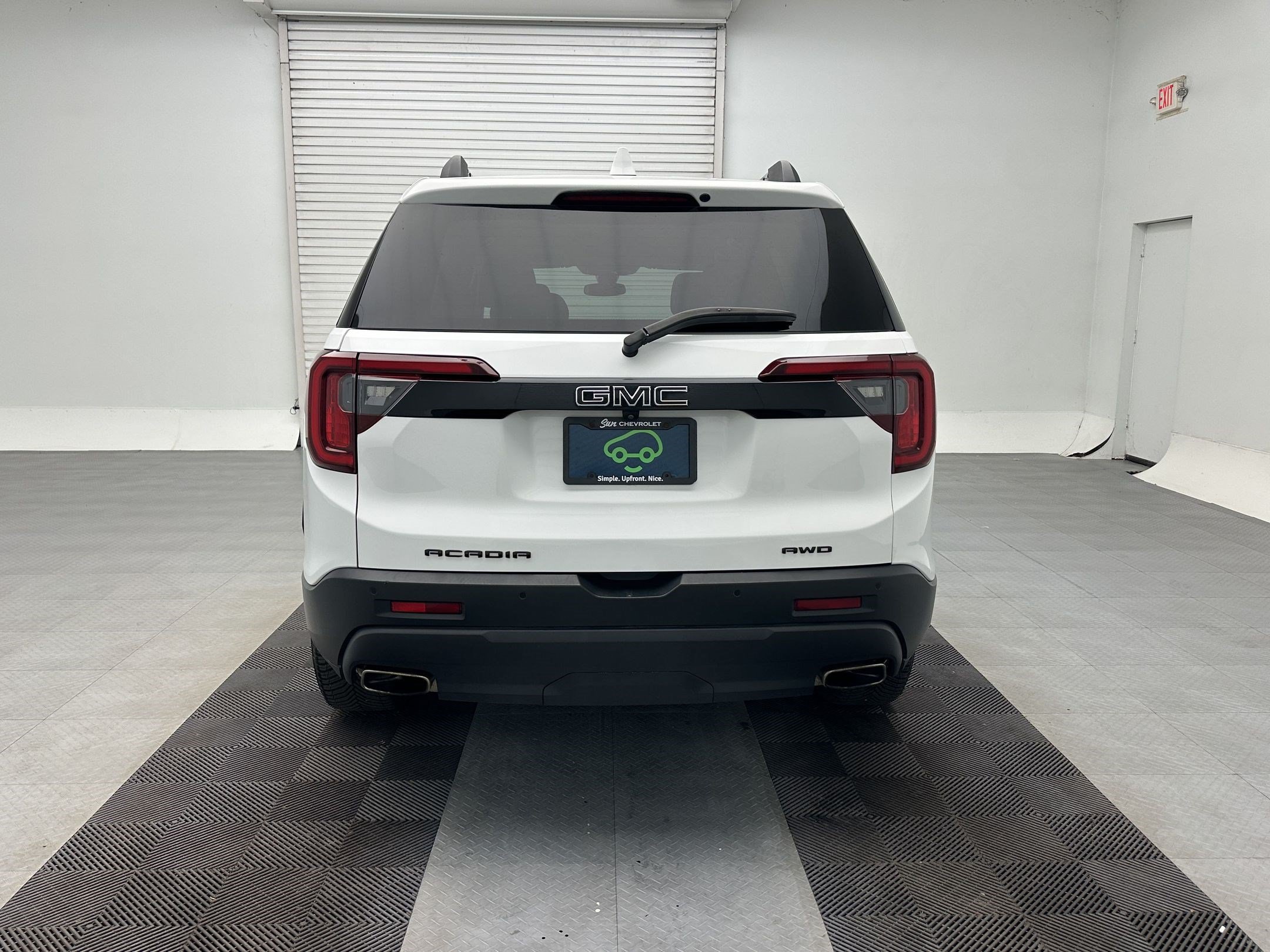 Certified 2023 GMC Acadia SLE w/ Driver Convenience Package AWD/4WD image 10