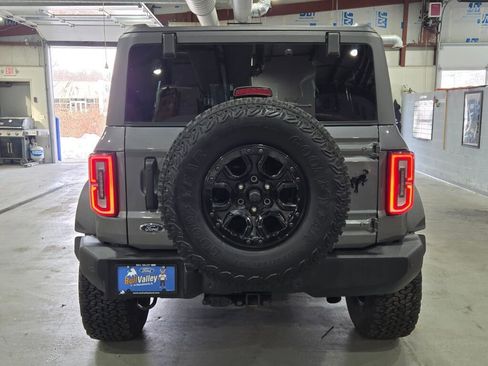 Used 2023 Ford Bronco Wildtrak image 18
