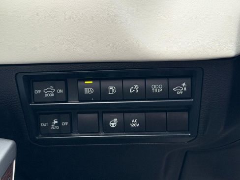 Used 2024 Toyota Tundra Capstone image 18