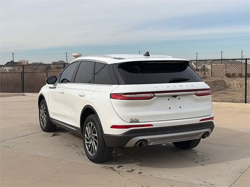 Used 2022 Lincoln Corsair AWD w/ Equipment Group 101A image 7