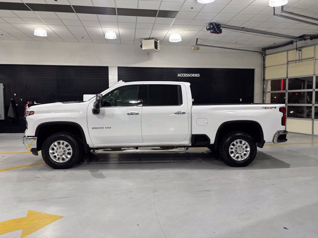 Used 2026 Chevrolet Silverado 2500 LTZ w/ LTZ Convenience Package AWD/4WD image 5