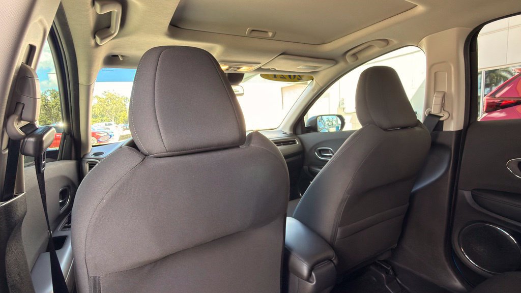 Used 2021 Honda HR-V EX image 9
