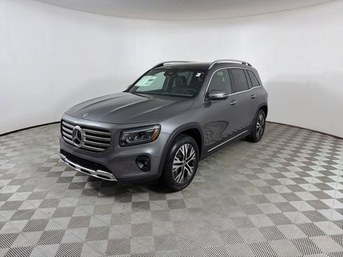 New 2026 Mercedes-Benz GLB 250 4MATIC image 3