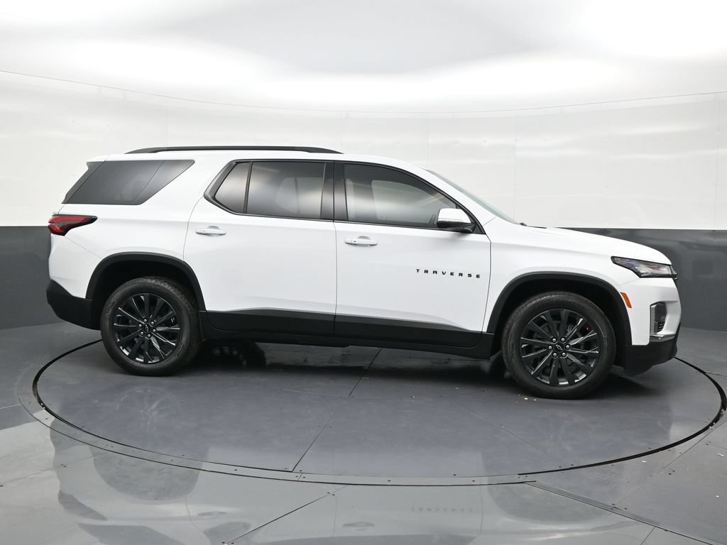 Used 2023 Chevrolet Traverse RS FWD image 6