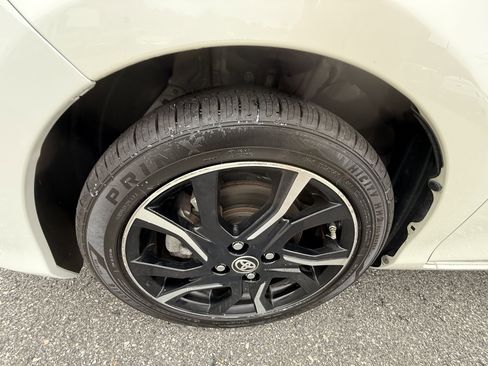 Used 2016 Toyota Yaris SE image 22