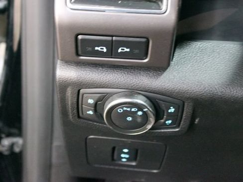 Used 2017 Ford F150 XLT w/ Equipment Group 301A Mid AWD/4WD image 14