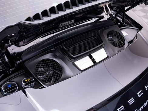 Certified 2017 Porsche 911 Carrera RWD image 32