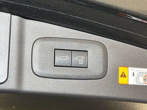 Certified 2023 Lexus RZ 450e Premium w/ Accessory Package (Z1) image 15