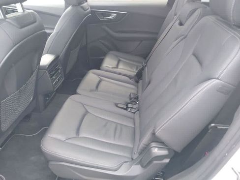 Used 2025 Audi Q7 3.0T Premium Plus AWD/4WD image 18