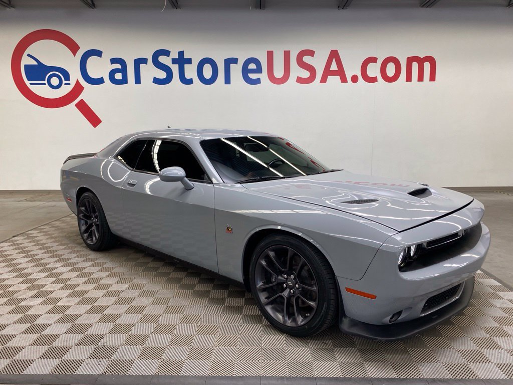 Used 2022 Dodge Challenger R/T Scat Pack w/ Plus Package RWD image 1