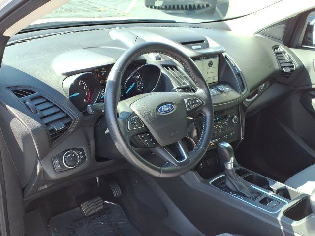 Used 2017 Ford Escape SE w/ Equipment Group 201A AWD/4WD image 5