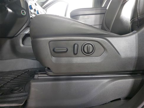 Used 2020 Chevrolet Silverado 2500 LTZ w/ LTZ Premium Package image 33