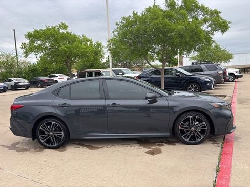 Used 2025 Toyota Camry XSE w/ Premium Plus Package image 4