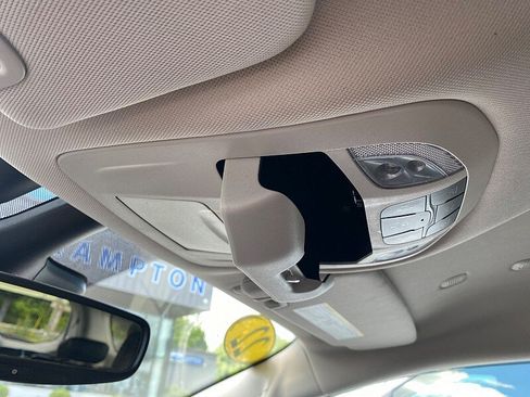 Used 2022 Chrysler Pacifica Touring-L FWD image 66