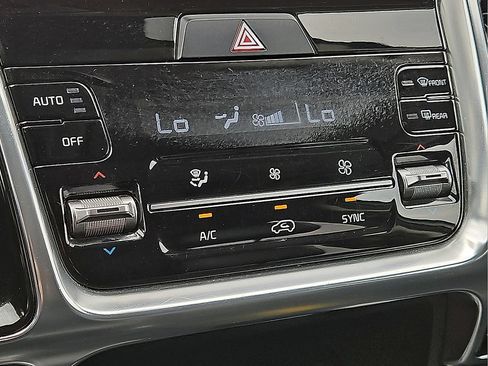 Used 2022 Kia Sorento SX AWD/4WD image 21