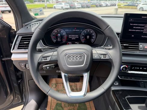 Used 2024 Audi Q5 2.0T Premium w/ Summer of Audi Package AWD/4WD image 15