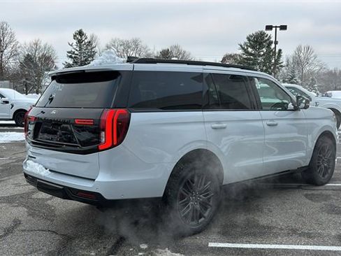 New 2025 Ford Expedition Platinum w/ Stealth Performance Package image 30