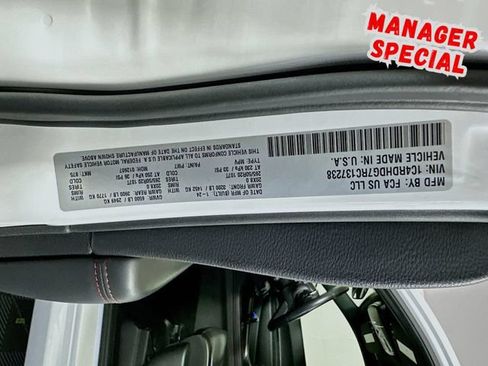 Used 2024 Dodge Durango GT RWD image 31