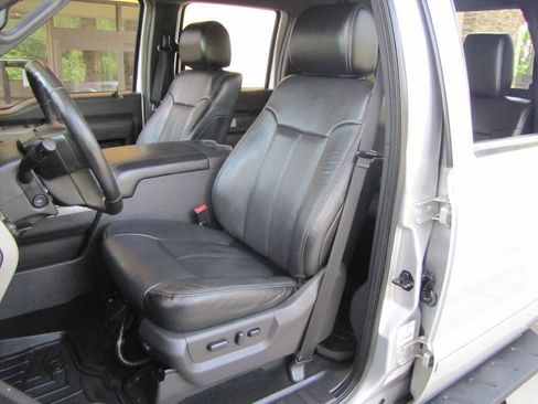 Used 2016 Ford F250 Lariat w/ Chrome Package AWD/4WD image 15