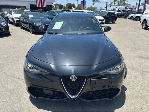 Used 2023 Alfa Romeo Giulia Ti RWD image 2