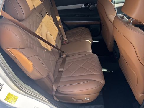 Used 2025 Genesis GV80 3.5T Prestige image 15