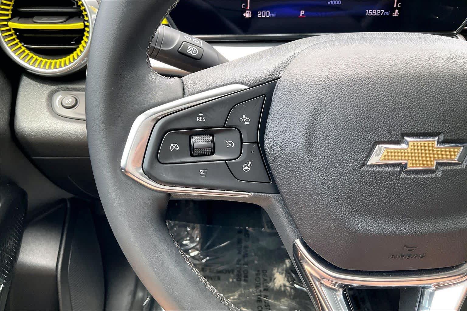 Used 2024 Chevrolet Trax LT w/ Driver Confidence Package FWD image 18