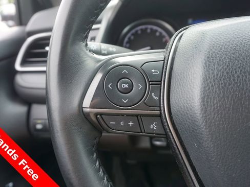 Used 2024 Toyota Camry SE FWD image 4