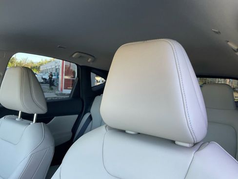 New 2025 Nissan Murano SV image 16