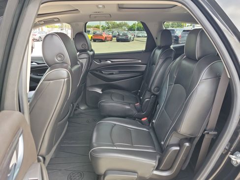 Used 2021 Buick Enclave Avenir w/ Avenir Technology Package image 16