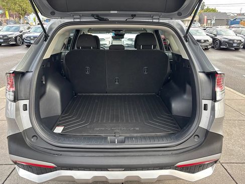 Used 2025 Kia Sportage LX AWD/4WD image 29
