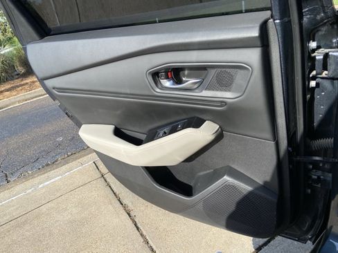 Used 2023 Honda Accord Touring image 60