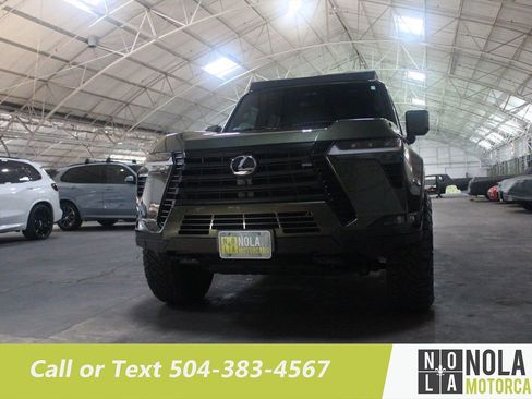 Used 2025 Lexus GX 550 w/ Cold Area Package AWD/4WD image 4