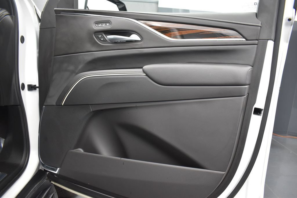Used 2024 Cadillac Escalade Premium Luxury w/ LPO, Floor Liner Package AWD/4WD image 40