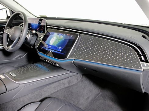 Certified 2025 Mercedes-Benz E 450 E 450 image 32