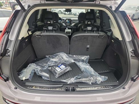 Used 2026 Volvo XC90 B6 Ultra w/ Protection Package Premier AWD/4WD image 26