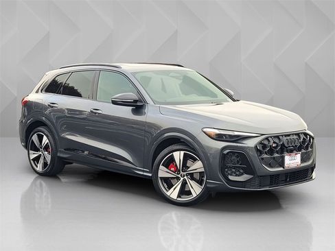 New 2025 Audi SQ5 Premium Plus image 8