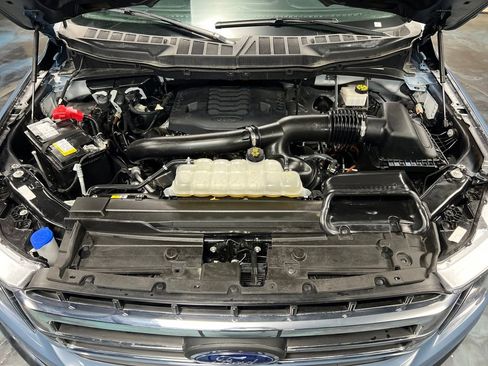 Used 2023 Ford F150 Lariat w/ Equipment Group 502A High image 3