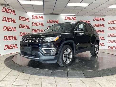 Used 2020 Jeep Compass Limited w/ Safety & Security Group AWD/4WD image 3