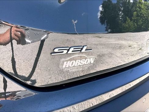 Used 2024 Ford Edge SEL AWD/4WD image 13