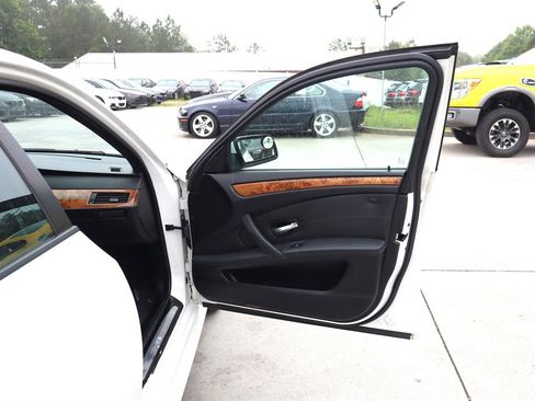 Used 2009 BMW 528i xDrive Sedan AWD/4WD image 29