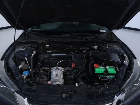 Used 2015 Honda Accord LX image 31