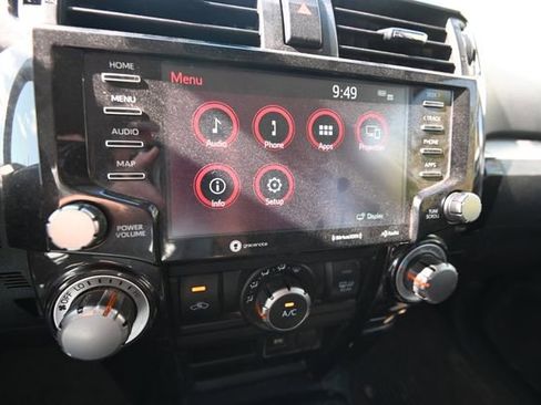Used 2022 Toyota 4Runner TRD Off-Road AWD/4WD image 10