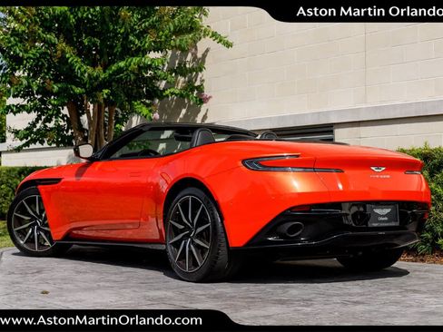 Used 2020 Aston Martin DB11 Volante RWD image 29