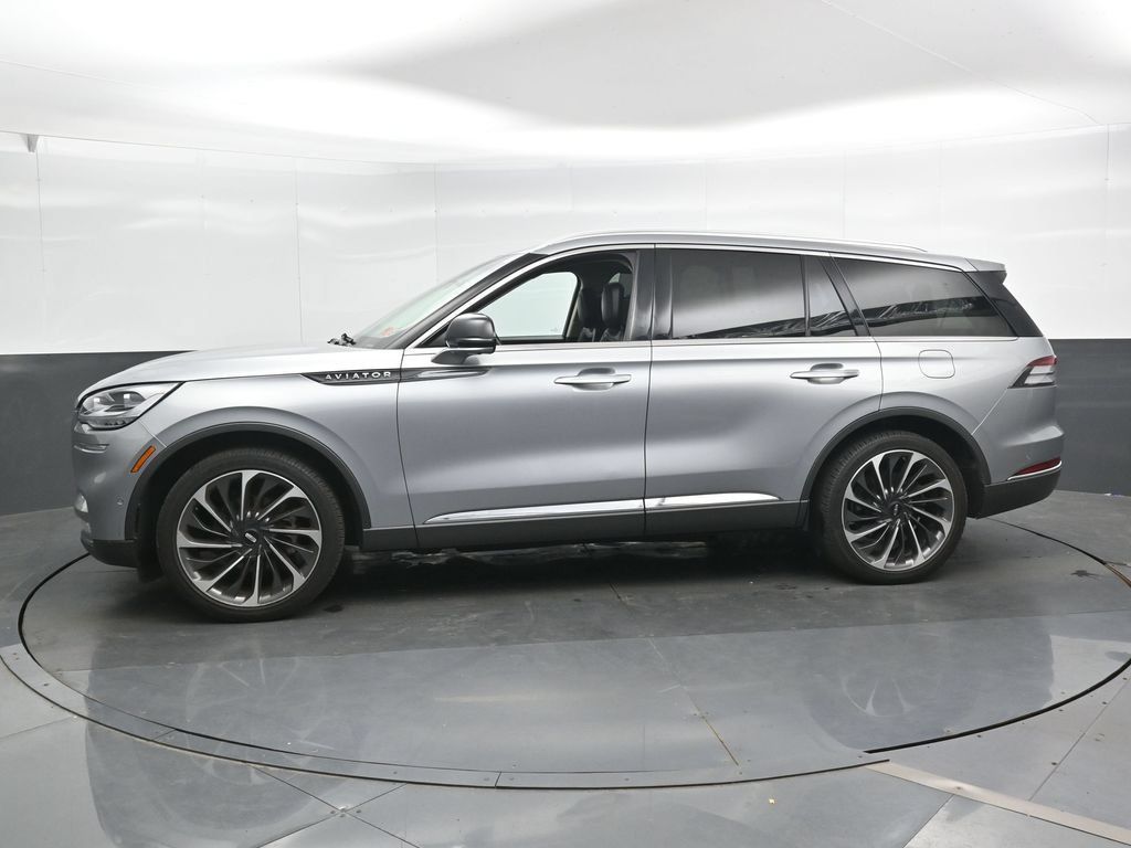 Used 2022 Lincoln Aviator Reserve w/ Equipment Group 201A AWD/4WD image 8