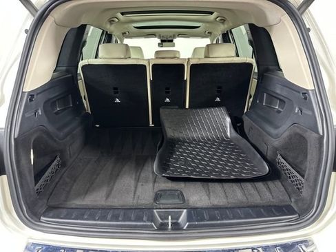 Used 2022 Mercedes-Benz GLB 250 4MATIC image 25