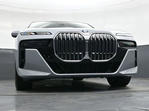 New 2026 BMW 740i xDrive image 37