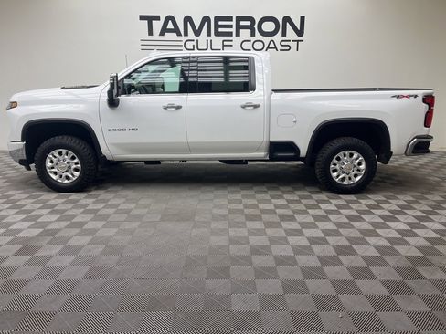 Used 2024 Chevrolet Silverado 2500 LTZ w/ LTZ Convenience Package image 6
